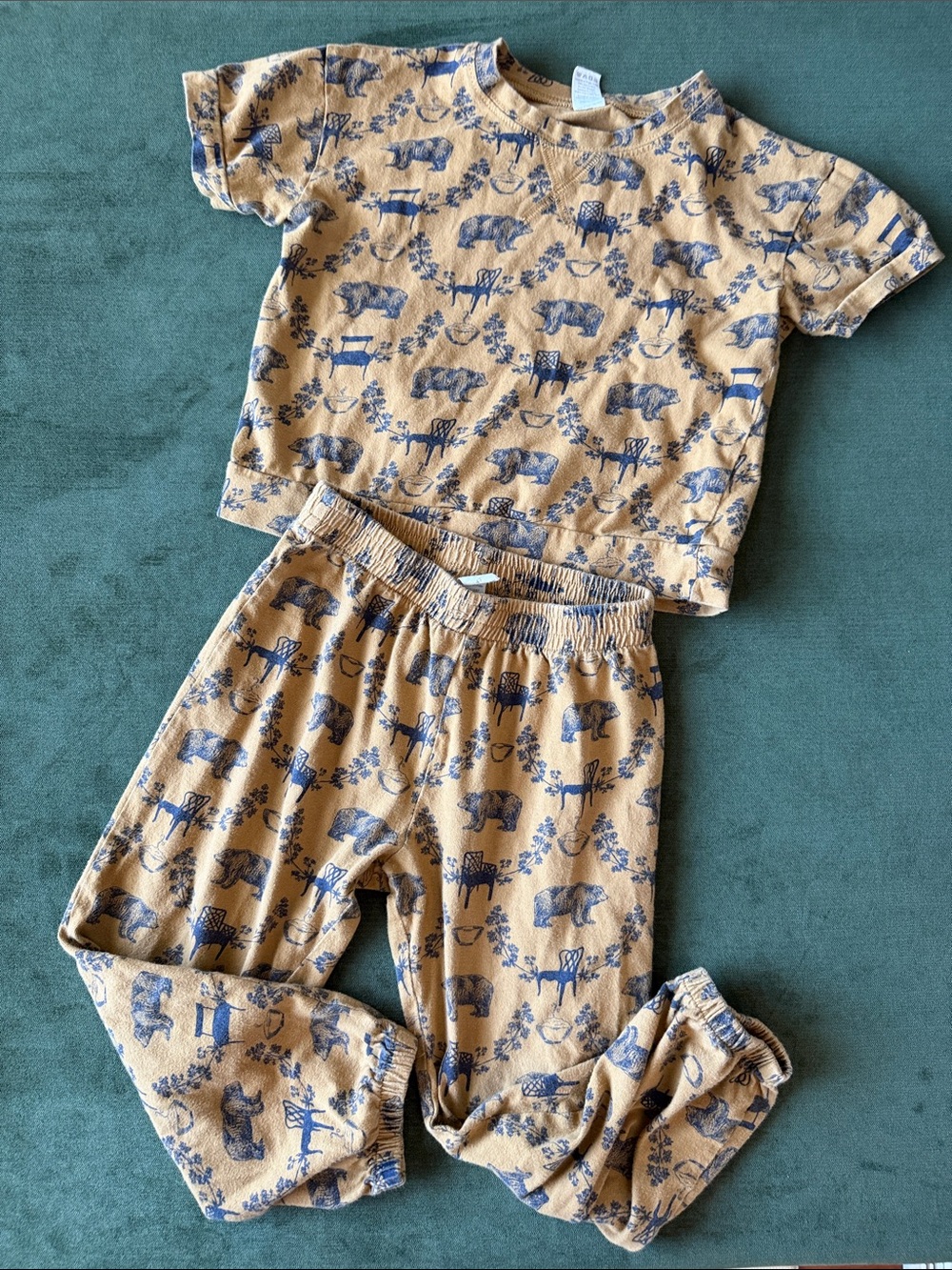 Kate Quinn Brown Bear Print Set